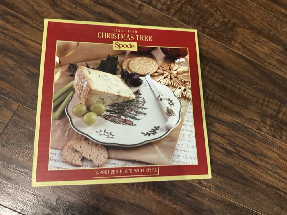 Spode Christmas Tree appetizer plate with knife NEW
